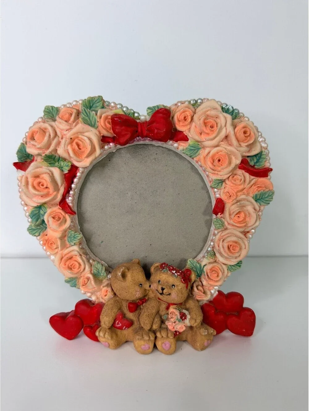 Heart shaped resin picture frame with roses and teddy bears